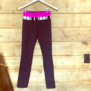 Lululemon straight leg pants black with pink waste